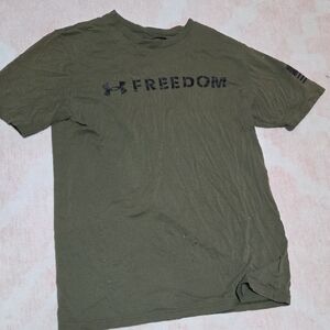 Under Armour Men's Short Sleeve Freedom Tee in Olive